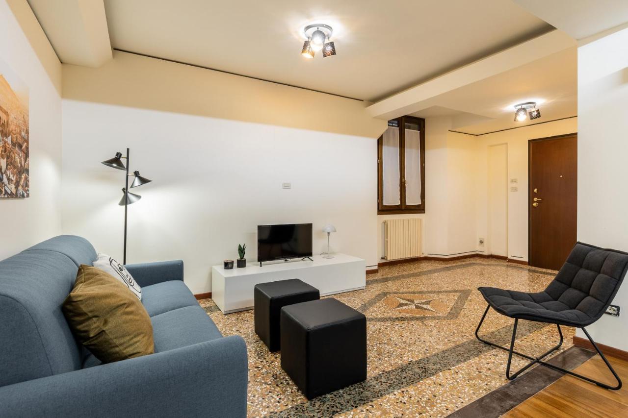 Casa Ambrosini Apartments By Wonderful Italy Bologna Eksteriør billede